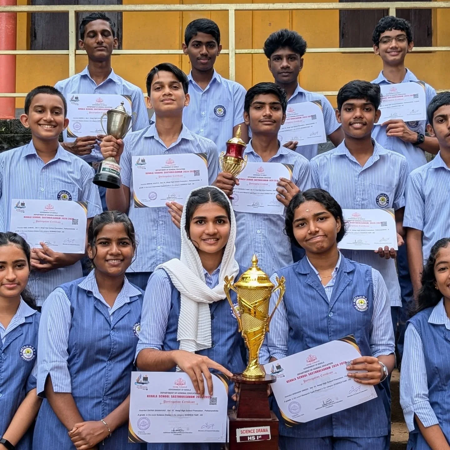Netaji HSS Science Drama champions with trophy
